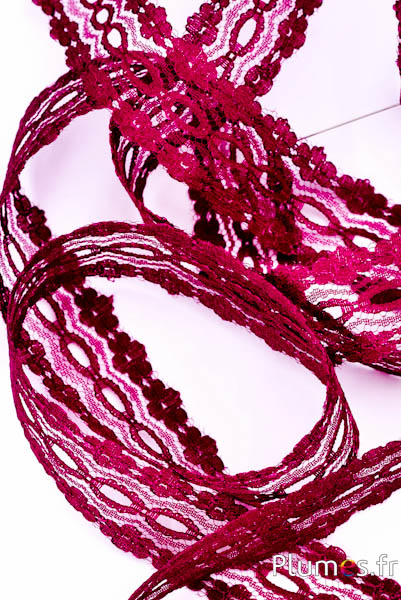 Nastro in pizzo - larghezza 2 cm - bordò